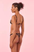 Carregar imagem no visualizador da galeria, Image 05: Blueman Top Top Aina Dance