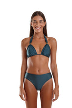 Carregar imagem no visualizador da galeria, Model Front: Blueman Top Top Caribe Cannes Verde