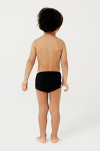 Carregar imagem no visualizador da galeria, Model Back: Blueman Boy's Swimwear Sunga Army Glorioso Preto Inf