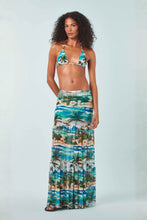 Carregar imagem no visualizador da galeria, Model Front: Blueman Beach Skirt Havai-Rio Long Skirt