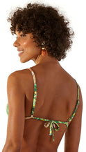 Carregar imagem no visualizador da galeria, Model Back: Blueman Top Top Show Waimea