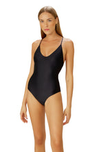 Carregar imagem no visualizador da galeria, Model Front: Blueman One-Piece Maio Preto Jolie