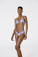 Carregar imagem no visualizador da galeria, Model Front: Blueman Top Top Caribe Acaizeiro