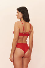 Carregar imagem no visualizador da galeria, Model Back: Blueman Set Set Vermelho Surfista Canes
