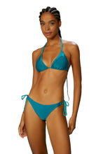 Carregar imagem no visualizador da galeria, Model Front: Blueman Bottom Bottom Azul Fada