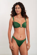 Carregar imagem no visualizador da galeria, Model Front: Blueman Bottom Bottom Green Guaruja