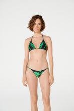 Carregar imagem no visualizador da galeria, Model Front: Blueman Bottom Bottom Point Tie Dye Verde