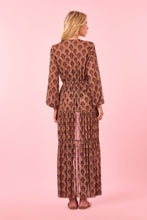 Carregar imagem no visualizador da galeria, Model Back: Blueman Maxi Dresses Makani Tule