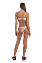 Carregar imagem no visualizador da galeria, Model Back: Blueman Bottom Bottom Gil Carioca Puerto