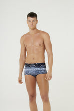 Carregar imagem no visualizador da galeria, Model Front: Blueman Sunga / Boxer Sunga Army Saudacao Ao Sol Pb