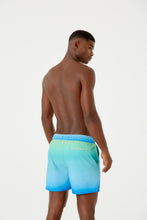 Carregar imagem no visualizador da galeria, Model Back: Blueman Swim Shorts Short Degrade Sky