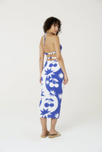 Carregar imagem no visualizador da galeria, Model Back: Blueman Beach Skirt Bottom Set Cerise