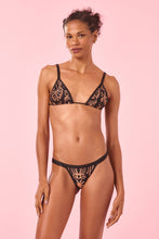 Carregar imagem no visualizador da galeria, Model Front: Blueman Bottom Bottom Aina Dance-Fio