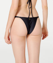 Carregar imagem no visualizador da galeria, Image 05: Blueman Bottom Bottom Floral Crochet Preto