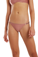 Carregar imagem no visualizador da galeria, Gallery: Blueman Bottom Bottom Ploc Marrom