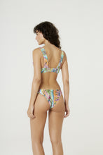 Carregar imagem no visualizador da galeria, Model Back: Blueman Bottom Bottom Sum Pacifico Chic Universo Solar