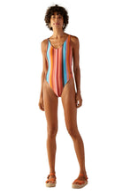 Carregar imagem no visualizador da galeria, Model Front: Blueman One-Piece Delta Palmar