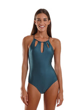Carregar imagem no visualizador da galeria, Model Front: Blueman One-Piece Maio Botanico Verde