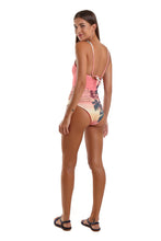 Carregar imagem no visualizador da galeria, Model Back: Blueman One-Piece Maio Jasmim Puerto