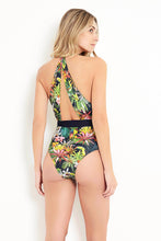 Carregar imagem no visualizador da galeria, Model Back: Blueman One-Piece Maio Relicario