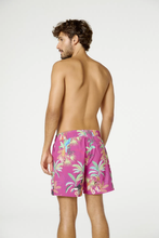 Carregar imagem no visualizador da galeria, Model Back: Blueman Swim Shorts Short Mata