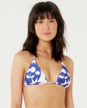 Carregar imagem no visualizador da galeria, Gallery: Blueman Top Top Foam Triangle Tahity Tie Cerise