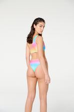 Carregar imagem no visualizador da galeria, Model Back: Blueman Top Top Ubatuba Rio Degrade Mentos