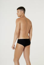 Carregar imagem no visualizador da galeria, Model Back: Blueman Sunga / Boxer Sunga Spot Lisa Preto
