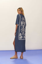 Carregar imagem no visualizador da galeria, Model Back: Blueman Kaftans / Cover Ups Kaftan Dress Seiva-Doce-Azul
