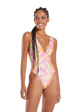 Carregar imagem no visualizador da galeria, Model Front: Blueman One-Piece Maio Noronha Energia
