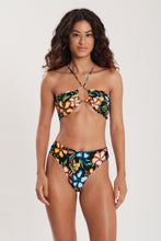Carregar imagem no visualizador da galeria, Model Front: Blueman Bottom Bottom Coquetel Cannes
