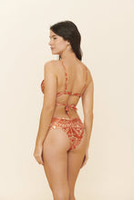 Carregar imagem no visualizador da galeria, Model Back: Blueman Bottom Bottom Brisa-Suave Australia
