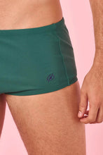 Carregar imagem no visualizador da galeria, Image 02: Blueman Sunga / Boxer Sunga Army Fit Liso Verde
