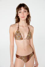 Carregar imagem no visualizador da galeria, Model Front: Blueman Bottom Bottom Caribe New Pacifico Pintada
