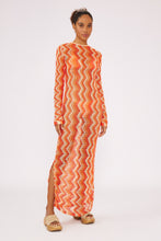 Carregar imagem no visualizador da galeria, Model Front: Blueman Maxi Dresses Laranja Long Dress Tricot
