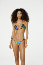 Carregar imagem no visualizador da galeria, Model Front: Blueman Bottom Bottom Tahiti Tupinamba
