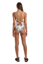 Carregar imagem no visualizador da galeria, Model Back: Blueman One-Piece Maio Los Angeles Localizado Olharar Spremo
