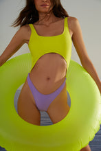 Carregar imagem no visualizador da galeria, Image 05: Blueman One-Piece Maio Rj Liso Ver24 Amarelo
