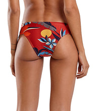Carregar imagem no visualizador da galeria, Model Back: Blueman Bottom Bottom Sum Havana
