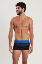 Carregar imagem no visualizador da galeria, Model Front: Blueman Sunga / Boxer Sunga Army Crepusculo Azul Marinho
