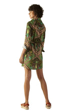 Carregar imagem no visualizador da galeria, Model Back: Blueman Shirtdress Chemise Java
