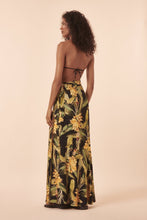 Carregar imagem no visualizador da galeria, Model Back: Blueman Beach Skirt Musa Mambo
