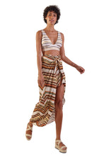 Carregar imagem no visualizador da galeria, Model Front: Blueman Beach Skirt Diana Ubud
