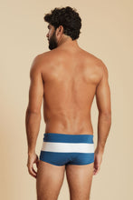 Carregar imagem no visualizador da galeria, Model Back: Blueman Sunga / Boxer Sunga Army Crepúsculo Bicolor Liso Azul
