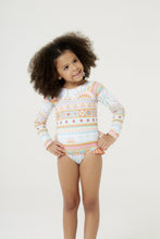 Carregar imagem no visualizador da galeria, Model Front: Blueman Girl's One-Piece Maio Amber Saudacao Ao Sol Inf
