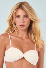 Carregar imagem no visualizador da galeria, Gallery: Blueman Top Top Off-White-Lurex Latino
