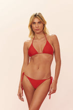 Carregar imagem no visualizador da galeria, Model Front: Blueman Bottom Bottom Vermelho Inside
