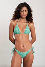 Carregar imagem no visualizador da galeria, Model Front: Blueman Top Top Reflexo Egito
