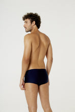 Carregar imagem no visualizador da galeria, Model Back: Blueman Sunga / Boxer Sunga Berlim Liso Preto V24
