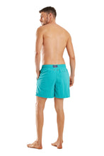 Carregar imagem no visualizador da galeria, Model Back: Blueman Swim Shorts Short Basico Amni Verde
